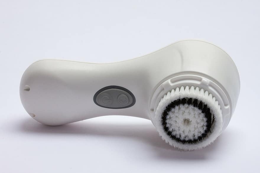 face cleansing brush